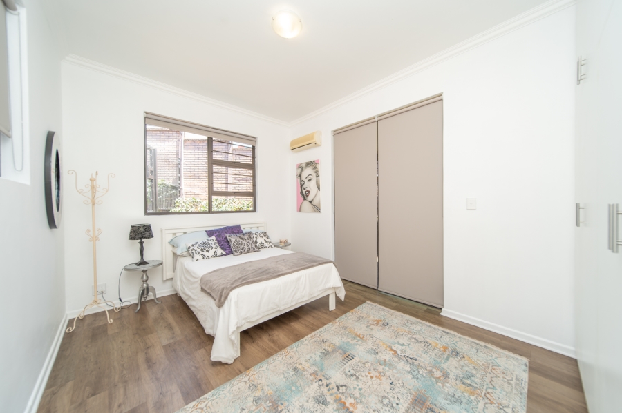 5 Bedroom Property for Sale in Beacon Bay Eastern Cape